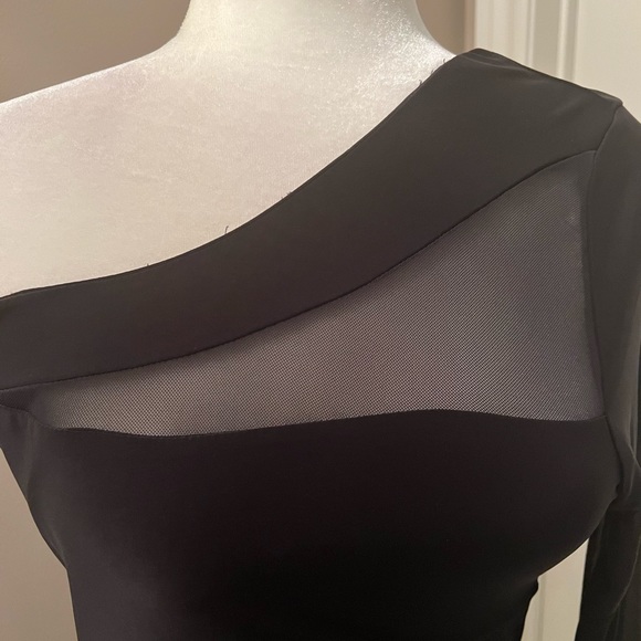 Eye Catching Black Bodycon Dress - Picture 2 of 3